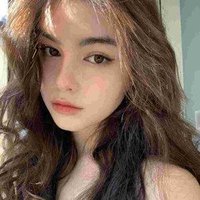 沙漠里的一颗大树