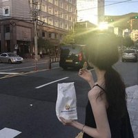 十月秋荷