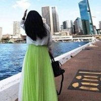 在花园邂逅的蜂蝶